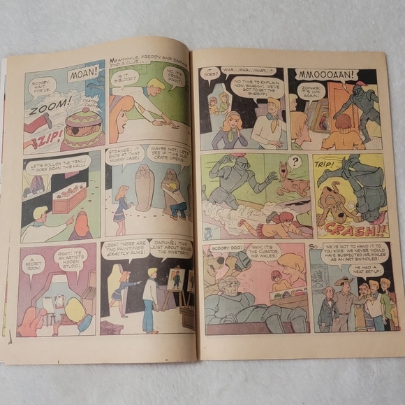 Scooby Doo #1 What A Night For A Knight Comic Book 1970 - Picture 8 of 16